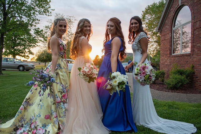 However, it need not be stressful, as you can opt for bridal plaits, which are incredibly versatile. 10 Bridesmaid Hairstyles For All Hair Types Alldaychic