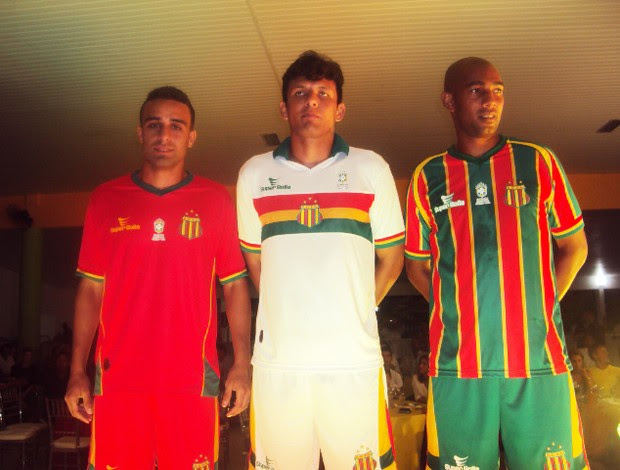 Em evento realizado em um shopping da capital maranhense, alguns atletas tiveram uma noite de modelos e a. Sampaio Correa Lanca Material Esportivo Para Temporada 2013 Globoesporte Com
