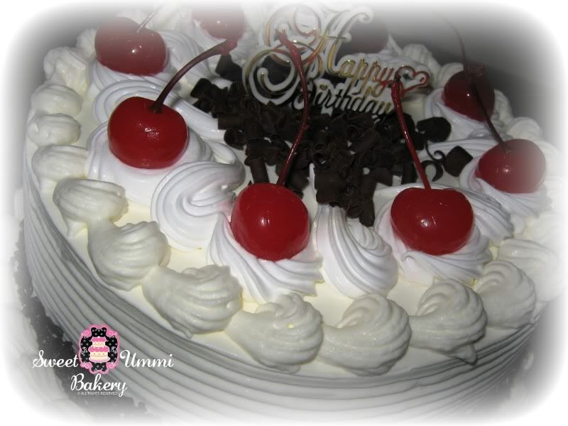 ~~ Sweet Ummi Bakery in Bukit Indah, Johor Bahru ~~: Happy 