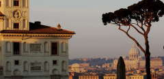 Vue de la villa Medicis, sur les hauteurs du Pincio, depuis la terrasse du Bosco, a Rome.