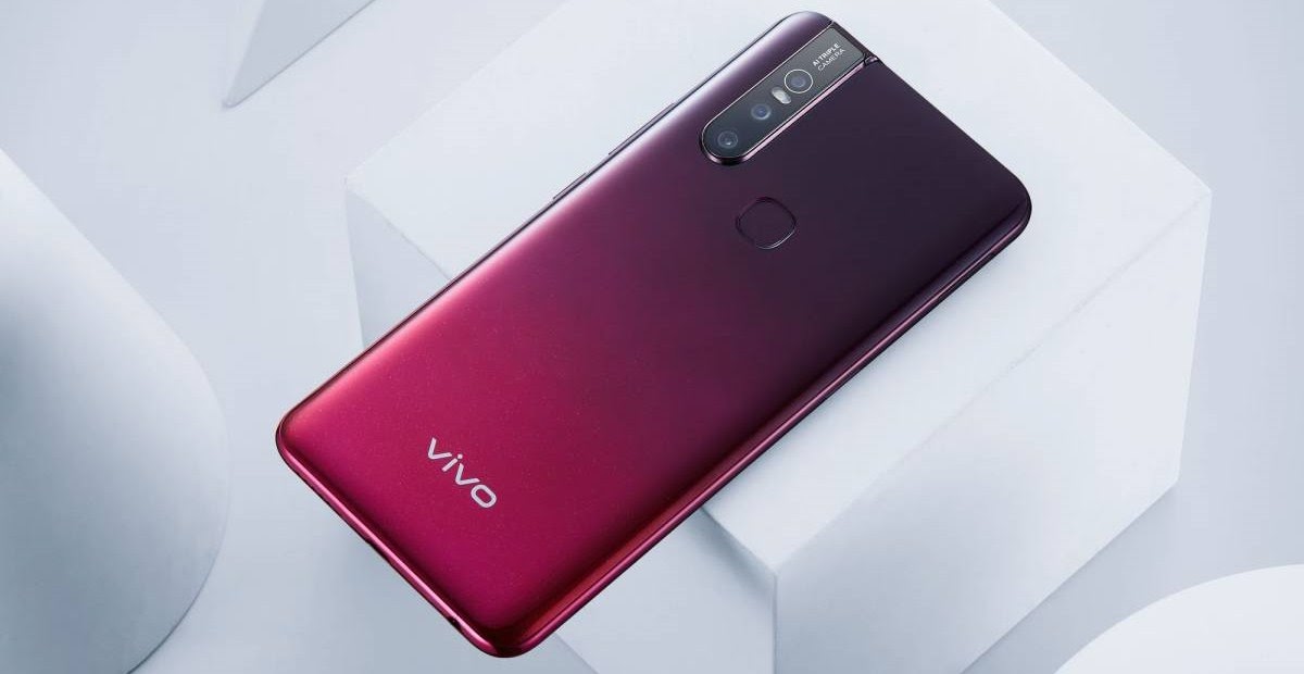 Foto Hp Vivo V5 Di Tangan - Price 4