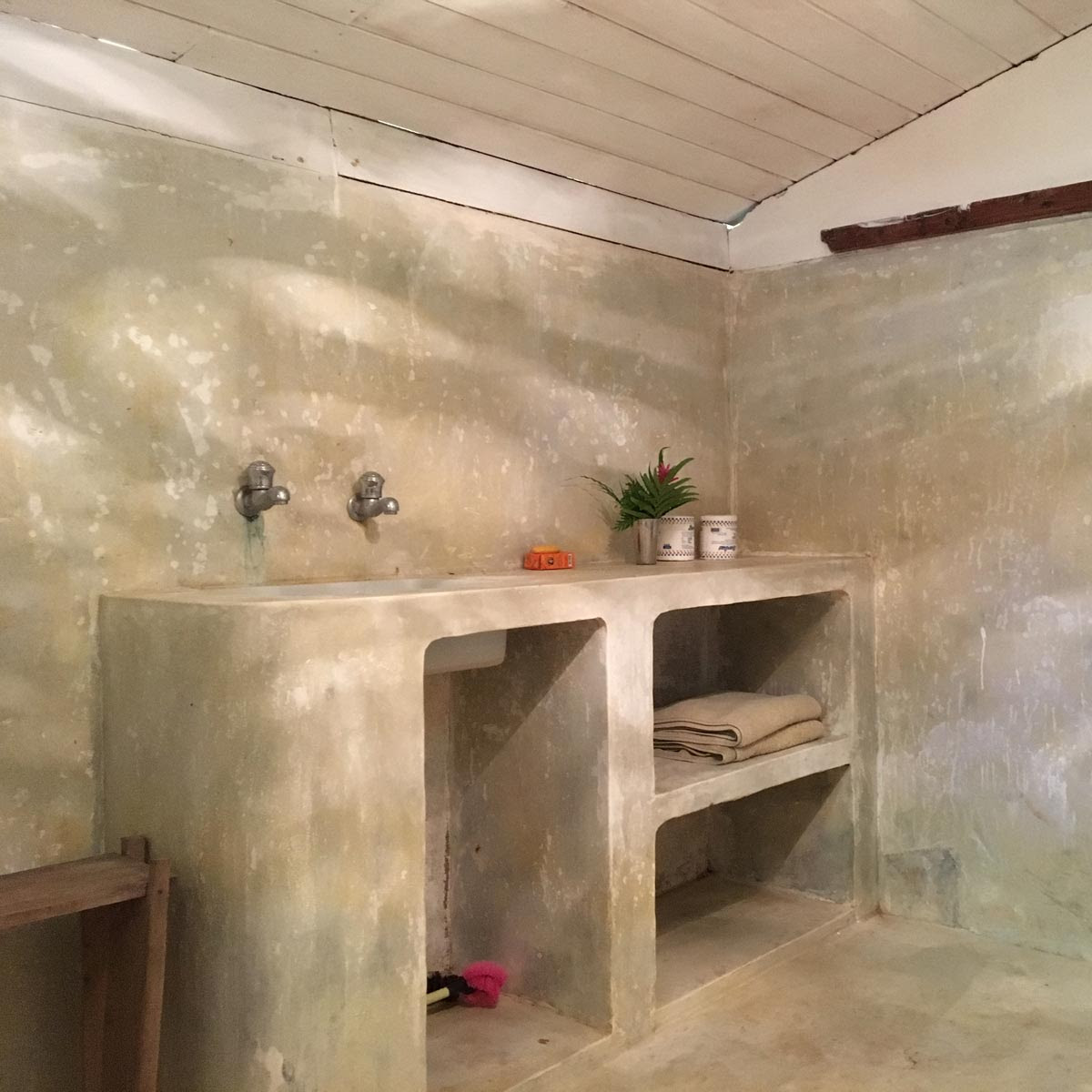 Luxury outdoor bathrooms are all the rage for loved up couples keen on romantic escapism. Samakanda A Spectacular Holiday Destination Tea Estate And Rainforest Experience Within Easy Reach Of Galle Sri Lanka