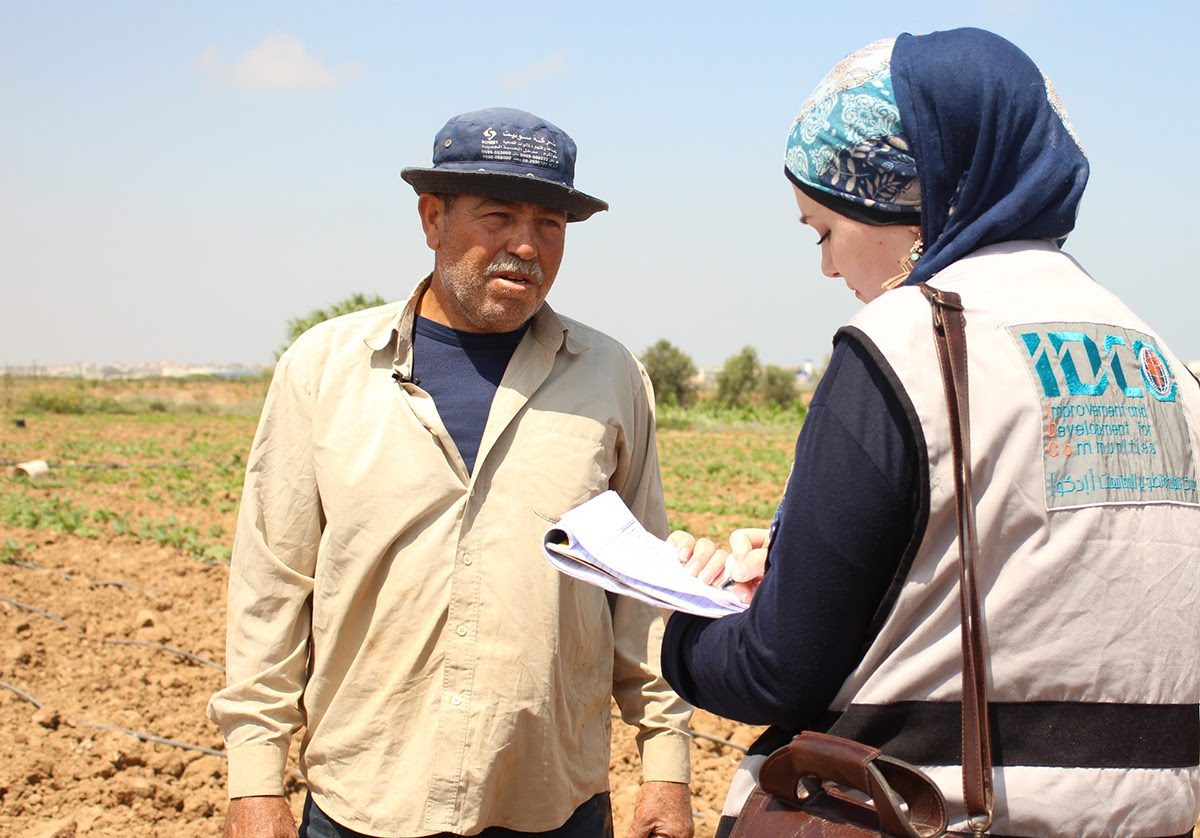 Motí Habeeb, Palestinian Farmer being interviewed