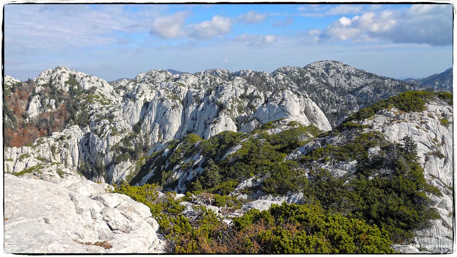 Sjeverni velebit je mjesto koje uvijek iznova uspijeva iznenaditi svakog gosta, čak i ako nije ovdje pri put, te očarati sva pronađite idealan smještaj u okolici lokacije nacionalni park sjeverni velebit. Nacionalni Park Sjeverni Velebit Upoznaj Hrvatsku