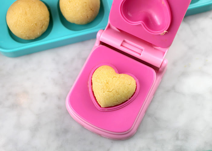 I thought i hated cake pops. Playing With My Heart Bakerella