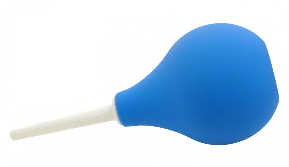 Nasal Irrigation With Syringe