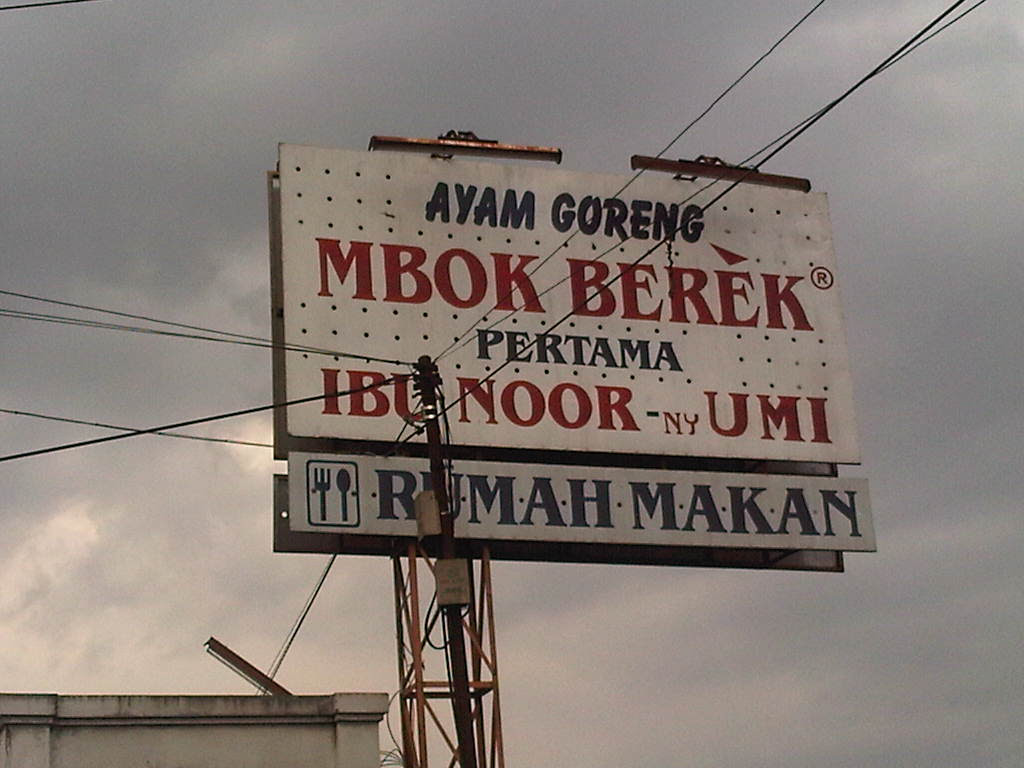  Ayam  Goreng  Kalasan Mbok  Berek  Resep  Cara Membuat Masakan