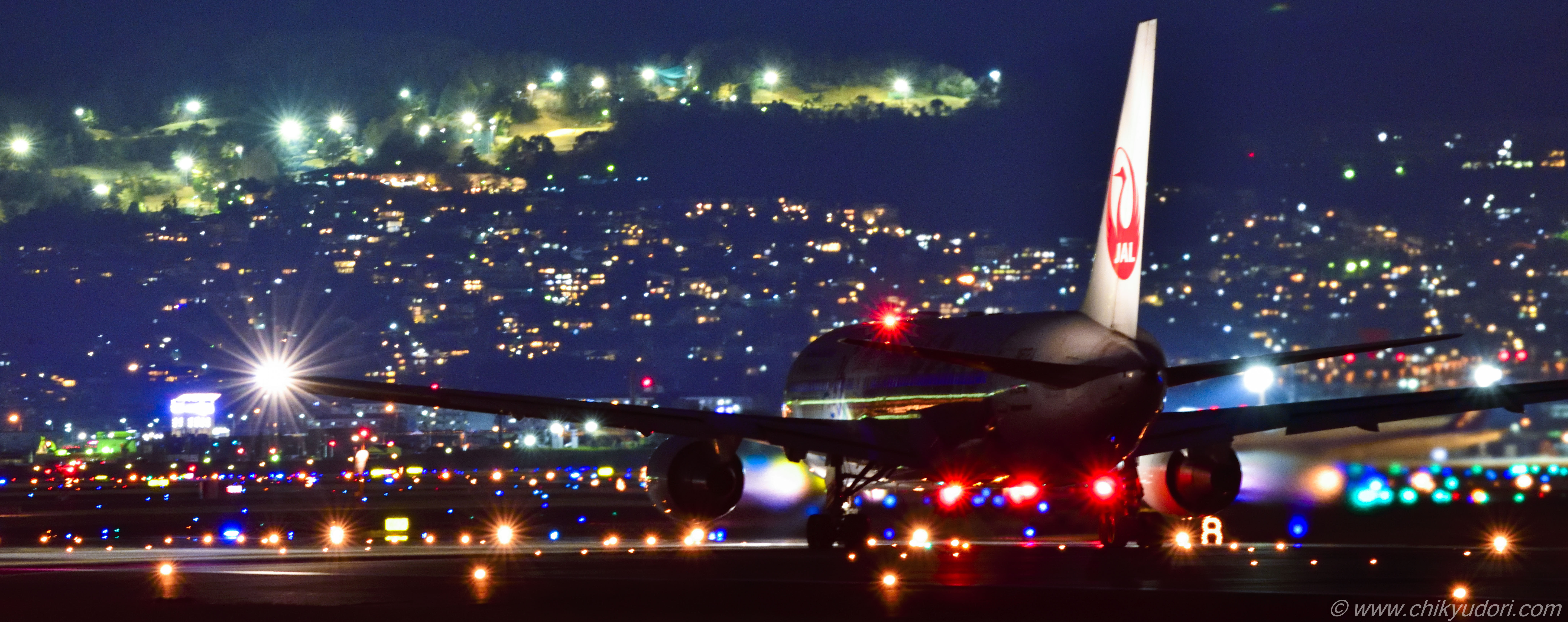 完了しました 空港 夜景 壁紙 Iphone