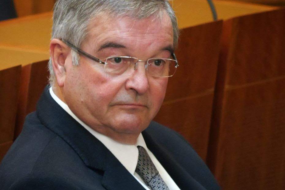 Soupçons d'emplois fictifs : Michel Mercier, ancien garde des sceaux et ex-président du Rhône devant la justice