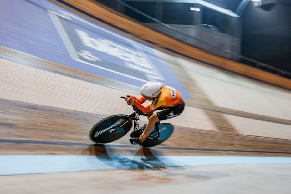 Cyclisme sur piste. "Ça ne s'est pas joué à grand-chose" : l'Iséroise Marion Borras fait tomber un record de Jeannie Longo