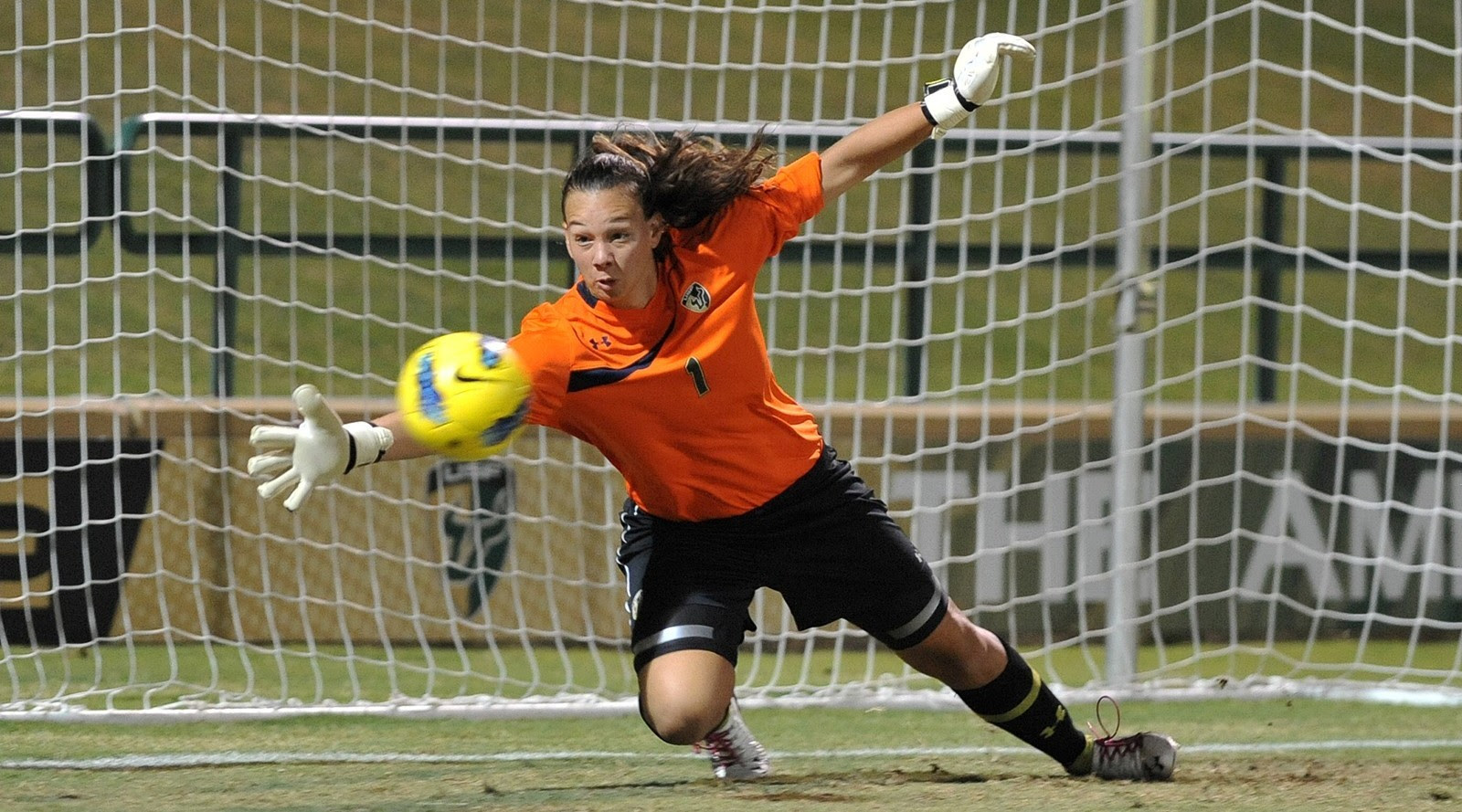Endler was born in santiago, chile to a father from germany and a mothe. Three Women S Soccer Teams Go 2 0 0 Place Players On Weekly Awards List American Athletic Conference