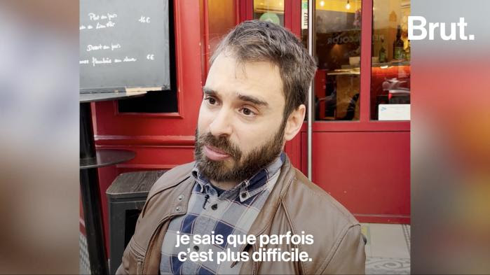 VIDEO. La difficulté de prendre les transports parisiens pour les personnes en fauteuil roulant