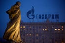 US and Chinese rating agencies have vastly different views of Russian oil giant Gazprom