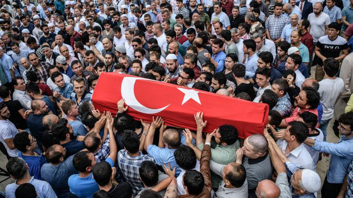 Attentat à l'aéroport d'Istanbul : pourquoi l'Etat islamique ne revendique pas ses attaques en Turquie