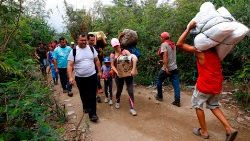 venezuela-colombia-border-religion-holy-week-1555700032377.jpg