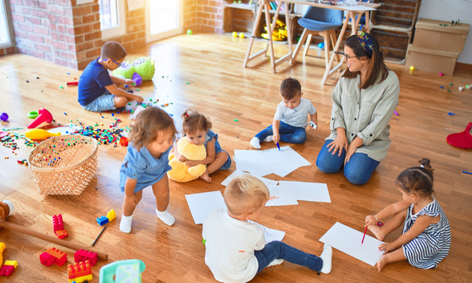 Non au recrutement des personnes non diplômées en crèche