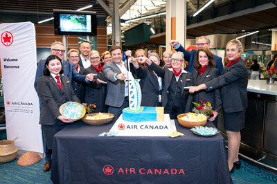 Air Canada’s inaugural flight departed from Vancouver on Oct. 28 and has arrived in Dubai, linking Western Canada with the Middle East. (CNW Group/Air Canada)