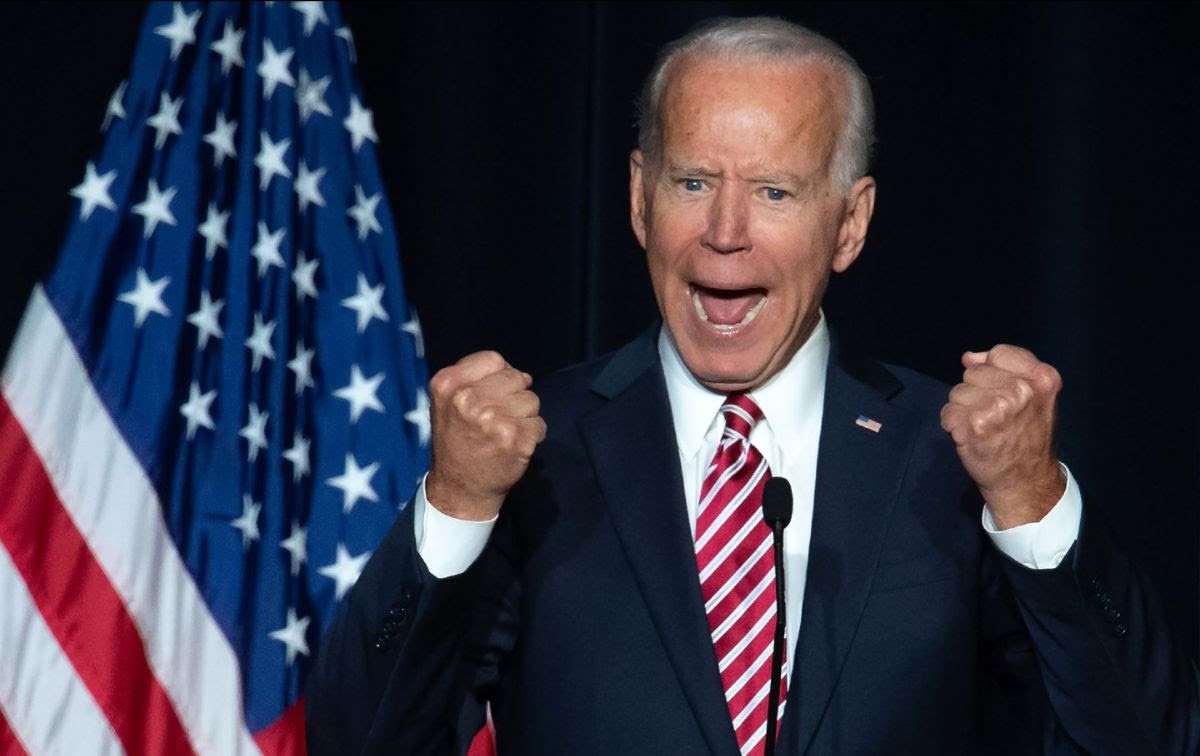 Photo od Joe Biden shouting.
