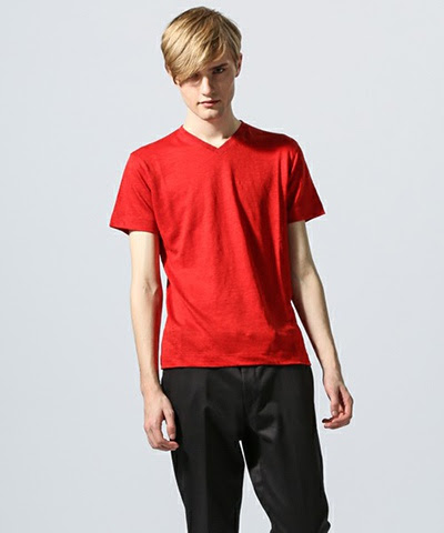 最高赤tシャツ コーデ メンズ ファッショントレンドについて