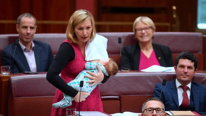 VIDEO. Australie : une sénatrice écologiste allaite son bébé en plein débat