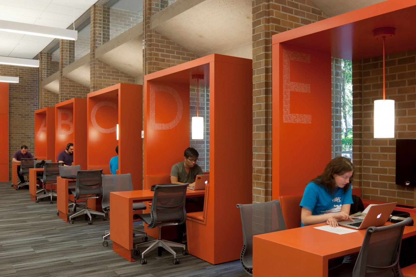 Odegaard library has been serving the university of washington community since 1972. Uw Odegaard Undergraduate Library By The Miller Hull Partnership Architizer