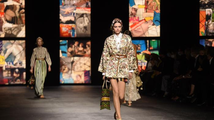 Paris Fashion Week : Dior présente une collection printemps-été 2021 pour se sentir "comme chez soi", en écho à l'actualité