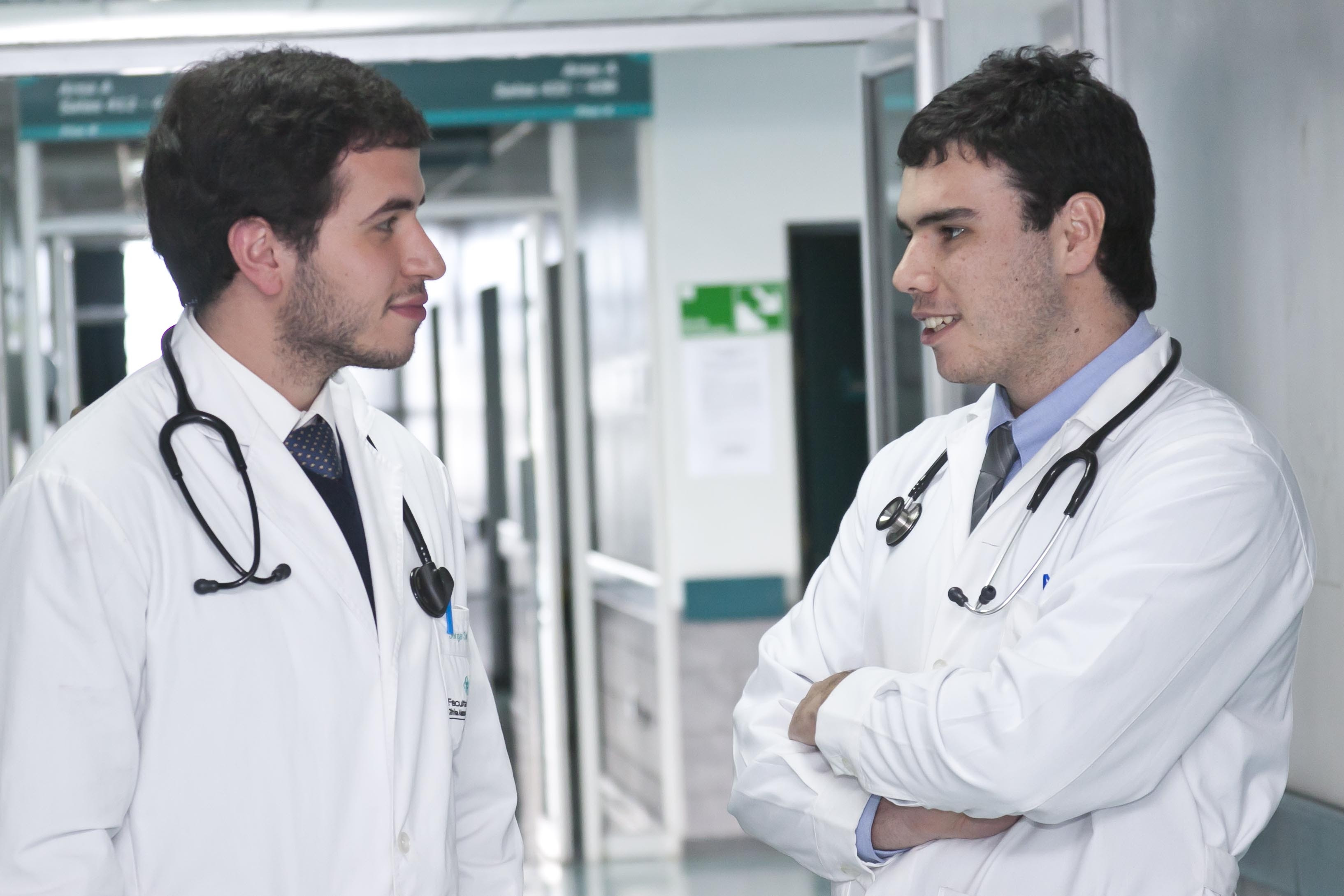 Gracias por tu interés en el recinto de ciencias médicas. Los Estudiantes De Medicina Como Parte Del Equipo De Salud Centro De Bioetica