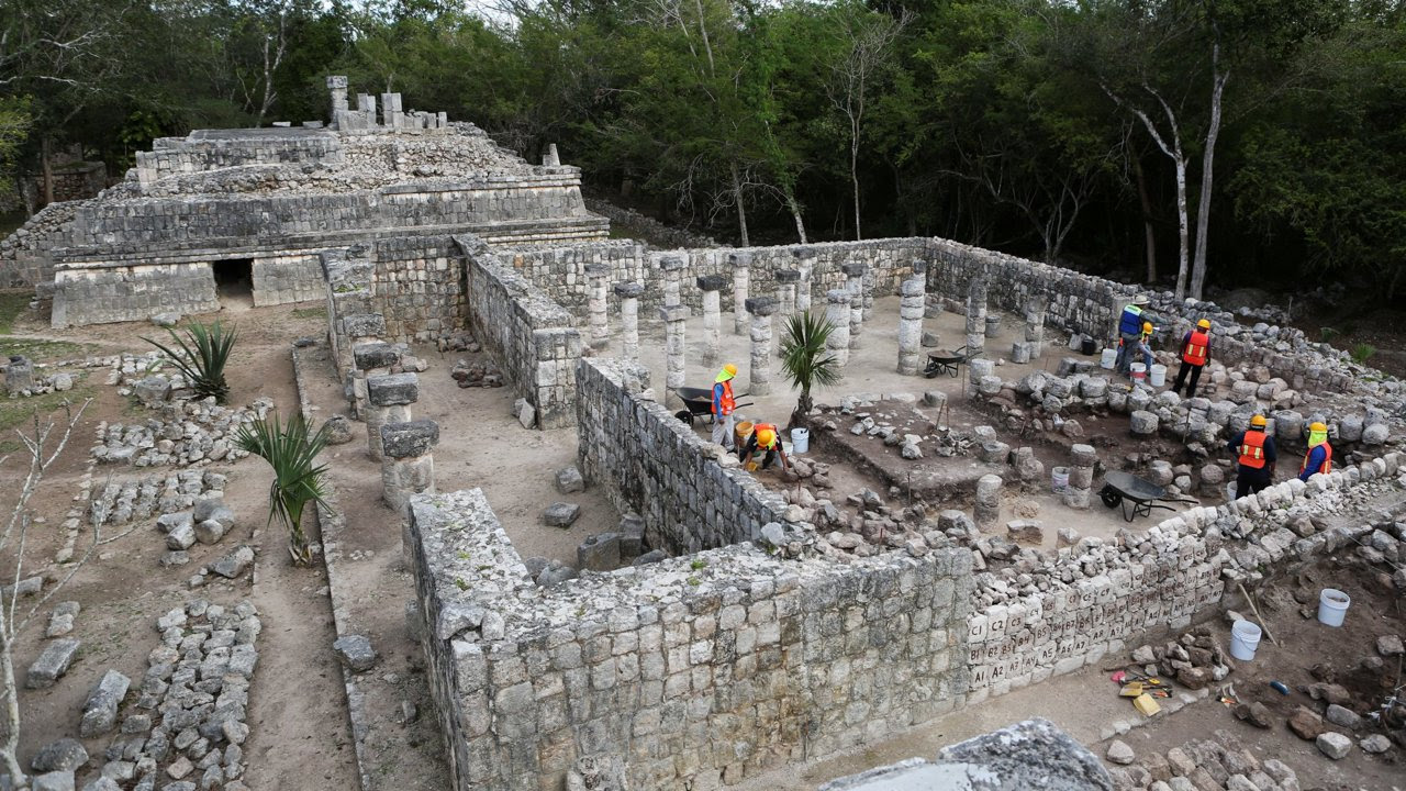 Descubierta una tumba maya de la élite en Chichén Itzá