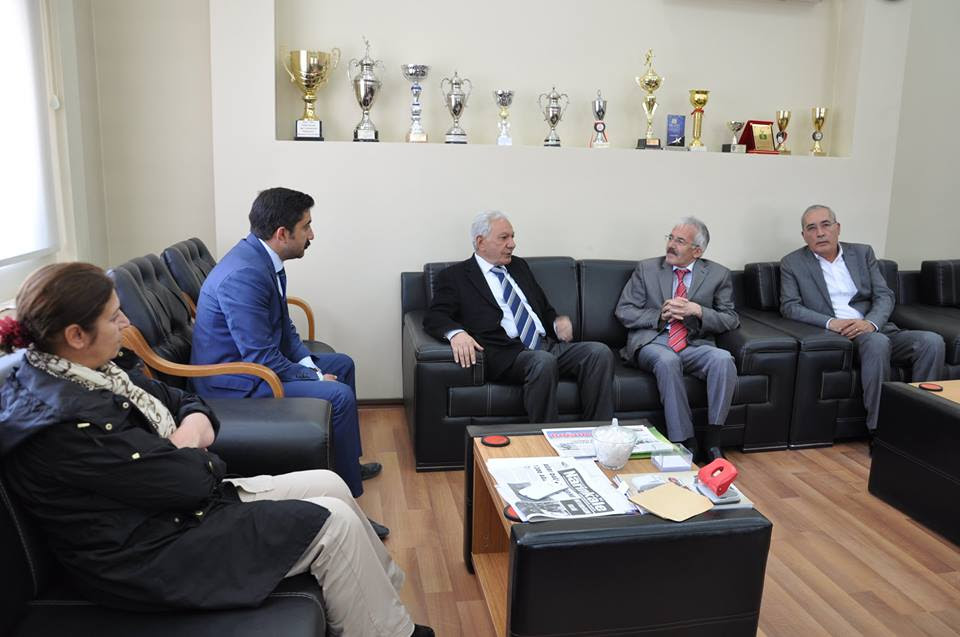 We would like to show you a description here but the site won't allow us. Eski Saglik Bakanimiz Doc Dr Yasar Eryilmaz Ve Beraberindekiler Dogubayazit Belediyesini Ziyaret Etti