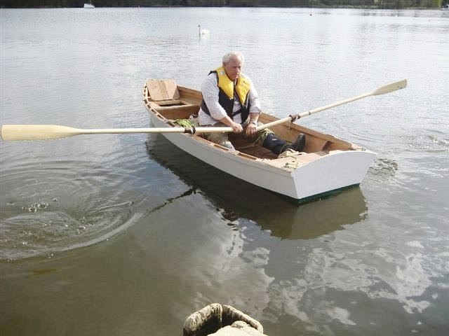 nejc: cool stitch and glue sailing dinghy