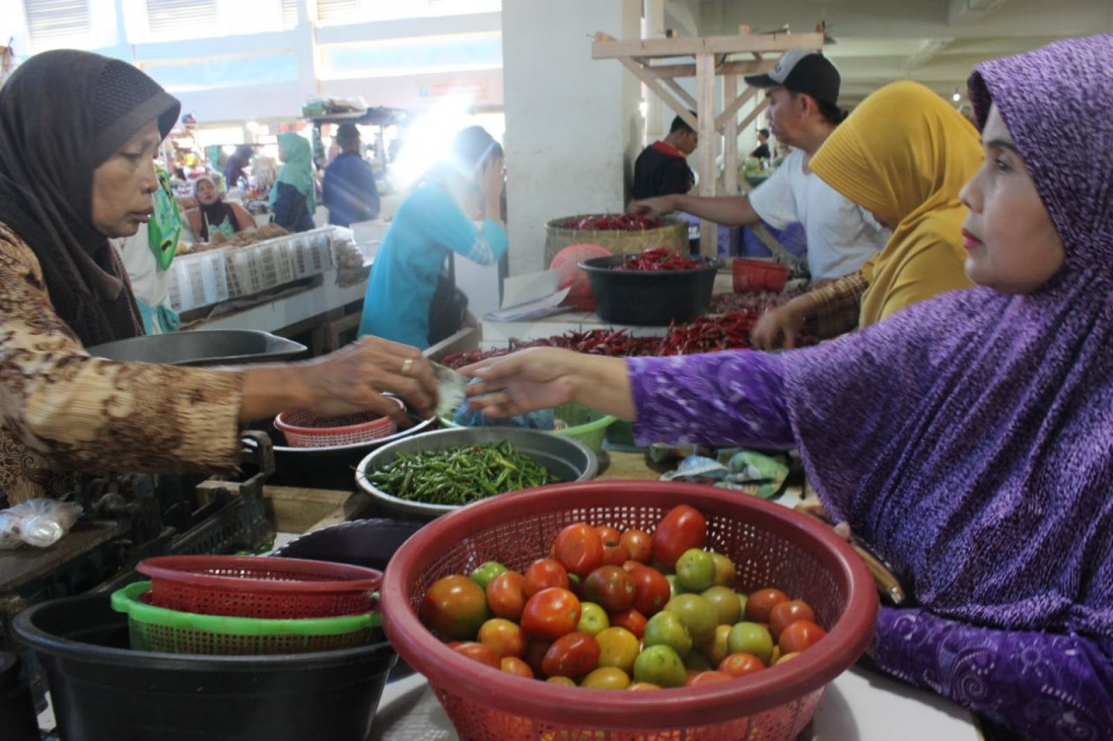 Infopublik Jelang Lebaran Aktifitas Pasar  Batang Tetap