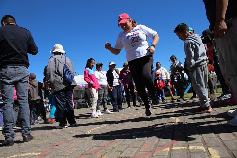 Según autoridades de la capital las canchas del parque la carolina serán remodeladas desde enero. Juegos Tradicionales Unen A Adultos Mayores Y Sus Nietos En El Parque Maria Clara De Quitumbe Quito Informa