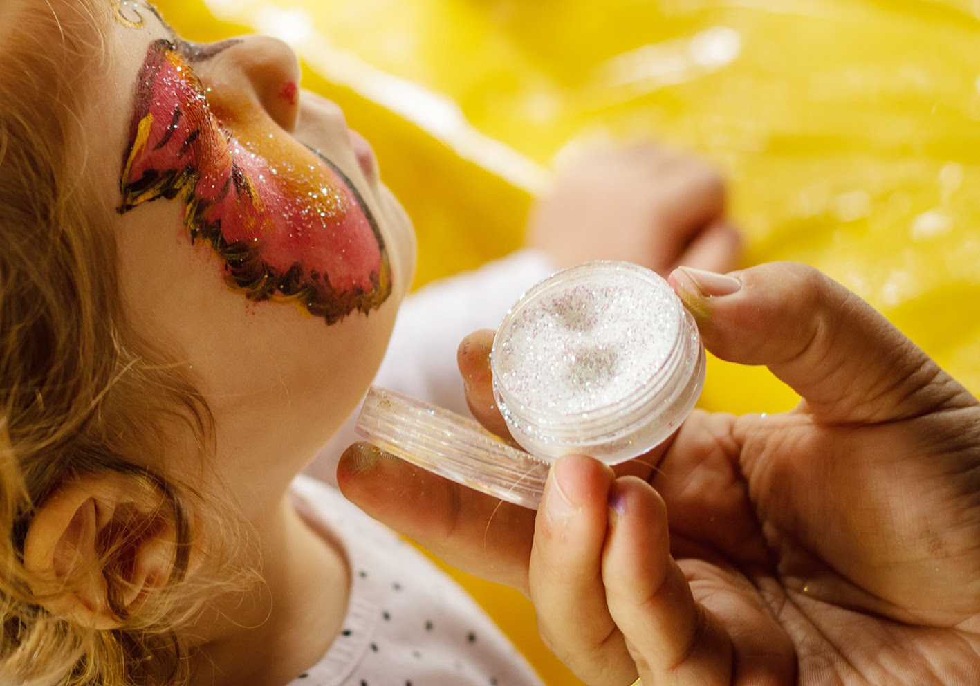 No te preocupes, organizar una fiesta infantil no tiene que convertirse en un dolor. 6 Ideas Y Recursos Para Organizar Y Animar Tus Fiestas Infantiles La Fabrica De Los Peques