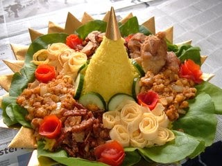 Lihat Resep: Nasi Tumpeng Kuning