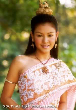 วรรณกรรมไทยในปัจจุบัน: ภาพละครพื้นบ้าน