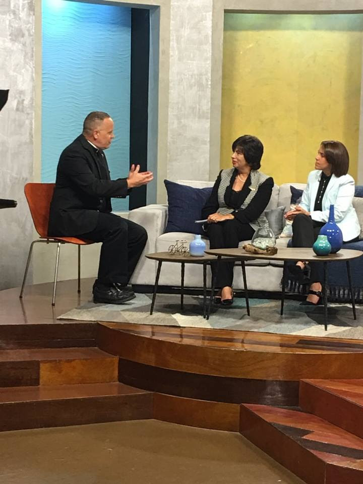 Watch online to puerto rico tv stations including telemundo puerto rico, wapa tv, tiva tv, univision puerto rico, mega tv and many more. Canal 13 Academia De Directores Medicos De Puerto Rico Admpr