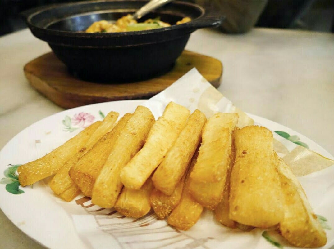 Bagaimana cara membuat nasi goreng rumahan yang lezat seperti nasi goreng ala kaki lima ? Resep Singkong Crispy Merekah Rasanya Dijamin Nagih