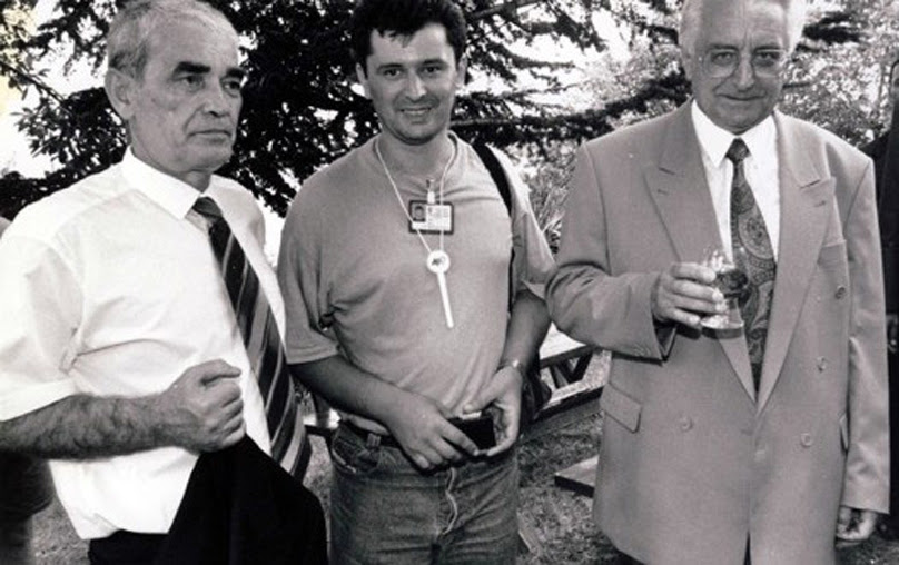 6 August 1995 at Knin, Croatia Operation Storm had liberated Croatia from Serb Occupation From left: Gojko Susak (Croatia's defence minister), Ante Gugo (war correspondent.reporter), Franjo Tudjman (president of Croatia)