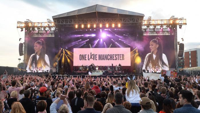 VIDEO. Ariana Grande, Coldplay, Katy Perry : des stars rendent hommage aux victimes de l'attentat à Manchester