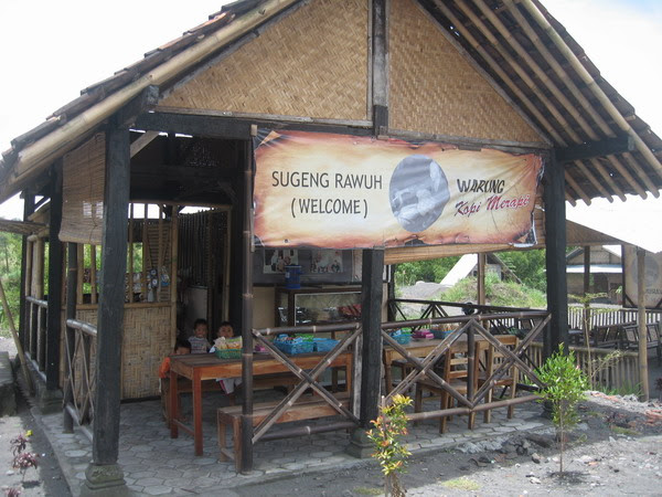 35 Desain Warung Kopi Outdoor  Sederhana Motif Masa Kini 