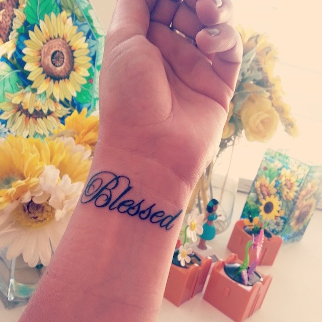 29 Tato  Tulisan  Blessed Gambar Tato  Keren