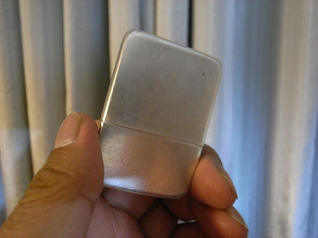 最高のコレクション Zippo 開け方 トップ新しい画像