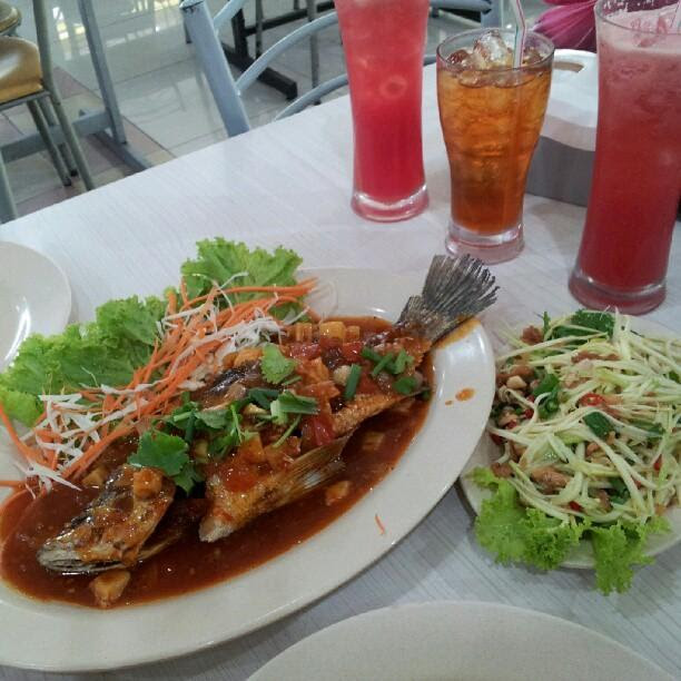 10 Tempat Makan Sedap, Menarik dan Best di Kuala Lumpur ~ ScaniaZ