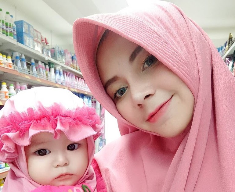  bayi  Foto Bayi  Perempuan  Berhijab Lucu 