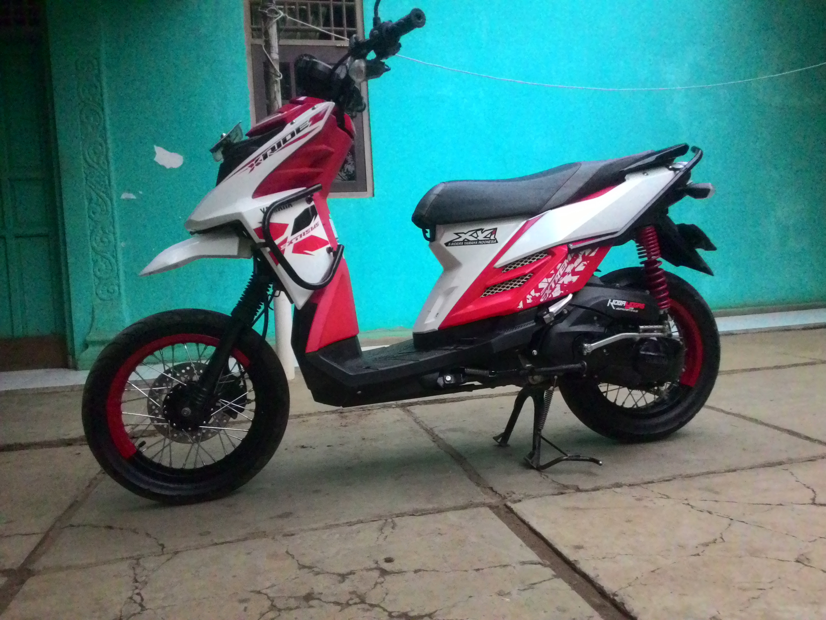 107 Modif Kombinasi Warna Hitam Dop Motor Vixion 150 Cc 