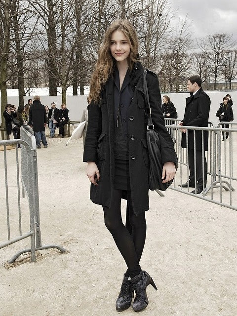 50 素晴らしいデート 黒い 服 人気のファッションスタイル