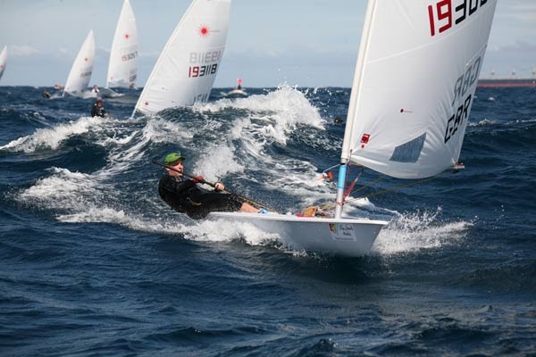 how to sail the laser: lasers sail fast