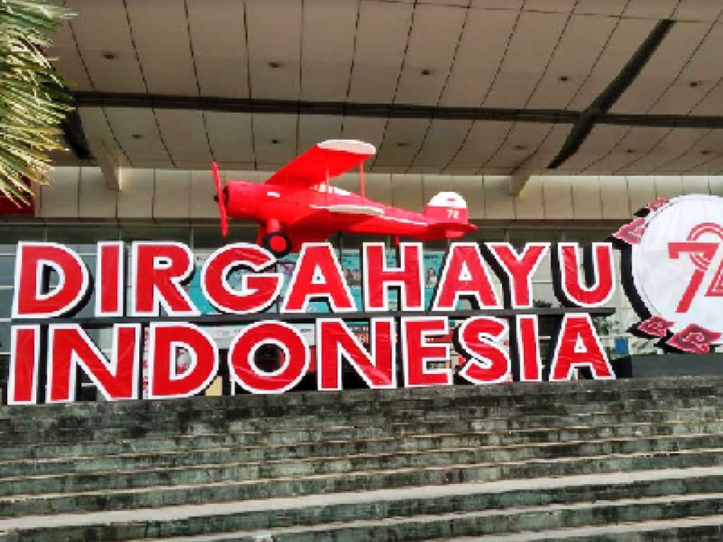 Tren Untuk Dekorasi  17  Agustus  Yang Unik Di Jalan Beauty 