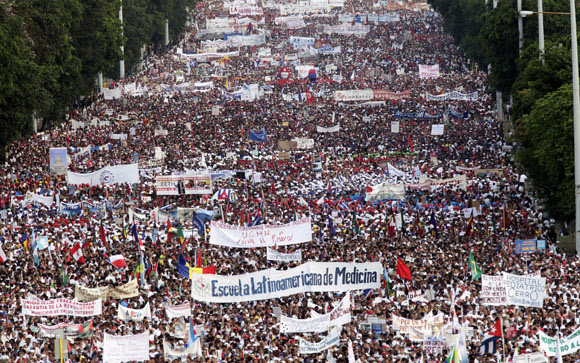 Desfile por el 1ro de Mayo en La Habana. Foto: Ismael Francisco/Cubadebate.