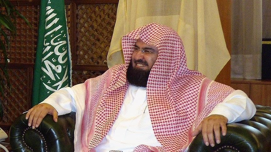 واستشهد السديس بوقائع حدثت مع نبي الإسلام محمد في تعامله مع اليهود. ØªÙ…Ù‡Ø¯ Ù„Ù„ØªØ·Ø¨ÙŠØ¹ Ø¬Ø¯Ù„ ÙÙŠ ØªÙˆÙŠØªØ± Ø­ÙˆÙ„ Ø®Ø·Ø¨Ø© Ù„Ù„Ø³Ø¯ÙŠØ³